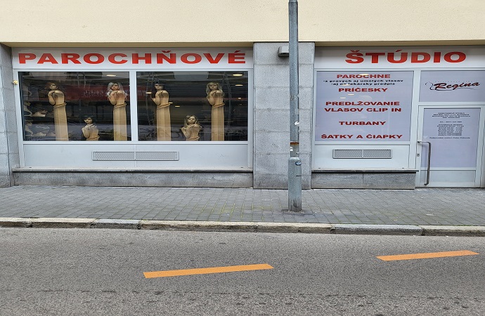 Predajňa parochní na Heydukovej ulici v Bratislave